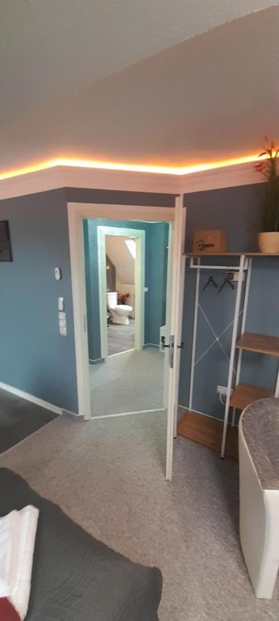 Best-Preis -Vip Lounge- Mit Netflix, Self-Check-In, Ebike Ladestation, Fahrradraum, Wlan Und Netflix - Direkt Am Elberadweg Im Herzen Von Wittenberge Luaran gambar