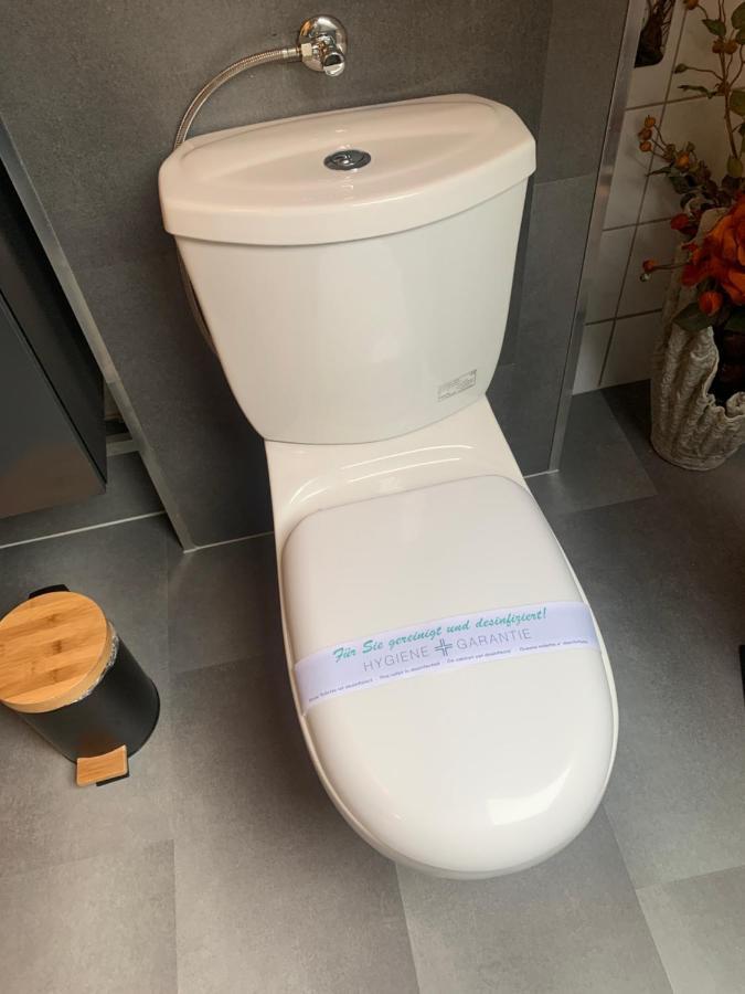 Best-Preis -Vip Lounge- Mit Netflix, Self-Check-In, Ebike Ladestation, Fahrradraum, Wlan Und Netflix - Direkt Am Elberadweg Im Herzen Von Wittenberge Luaran gambar